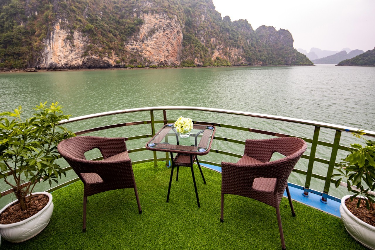 Mimosa Cruises: Tour Hạ Long  Lan Hạ 1 ngày từ Hà Nội